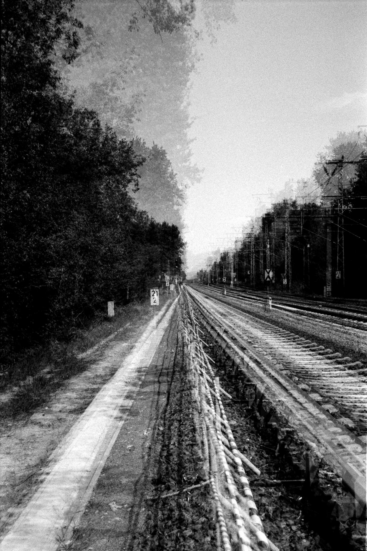 Thumbnail /2022 Brandenburg/Bernau/Gleise Doppel.jpg